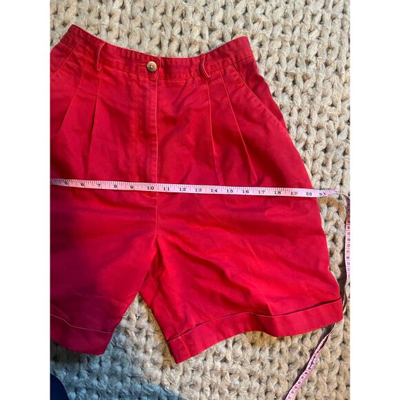 Vintage high rise red shorts size 8 ( small) - Picture 6 of 6